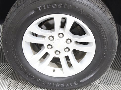 Used 2020 Chevrolet Suburban LT image 37