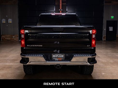 Used 2023 Chevrolet Silverado 1500 LT AWD/4WD image 7