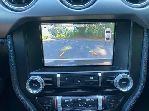 Used 2018 Ford Mustang GT Premium RWD image 29
