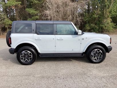 New 2025 Ford Bronco Outer Banks