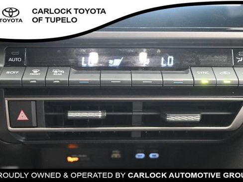 Used 2025 Toyota Camry SE FWD image 29