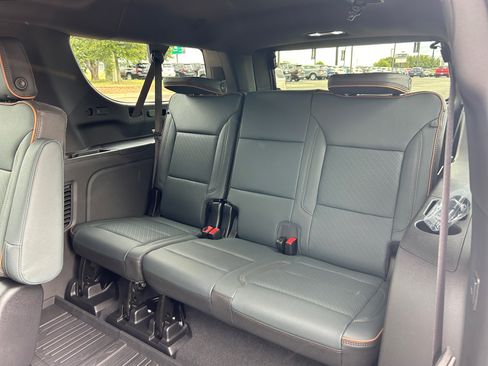 New 2026 GMC Yukon XL AT4 w/ AT4 Premium Package image 24
