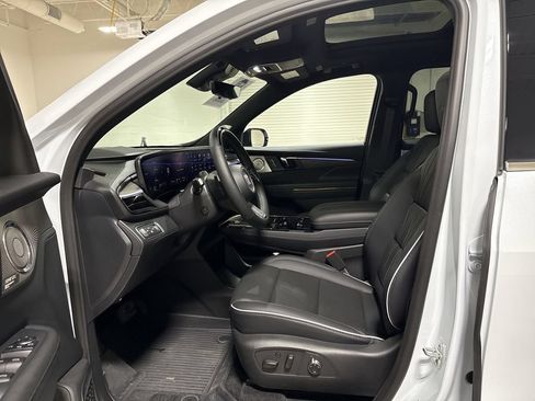 Used 2026 Buick Enclave Avenir w/ Super Cruise Package AWD/4WD image 21