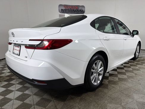 Used 2025 Toyota Camry LE w/ Convenience Package FWD image 3