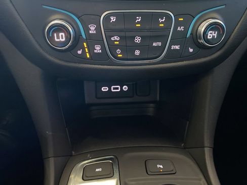 Used 2024 Chevrolet Equinox LT AWD/4WD image 19