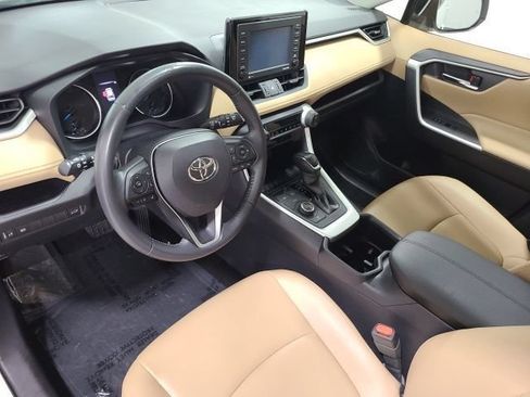 Certified 2022 Toyota RAV4 XLE Premium AWD/4WD image 24