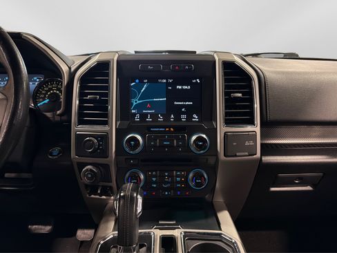 Used 2018 Ford F150 Lariat w/ Equipment Group 502A Luxury AWD/4WD image 28