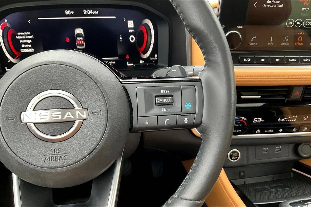 Used 2023 Nissan Rogue Platinum FWD image 12