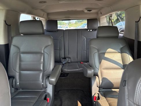 Used 2015 GMC Yukon XL Denali w/ Premium Package AWD/4WD image 21