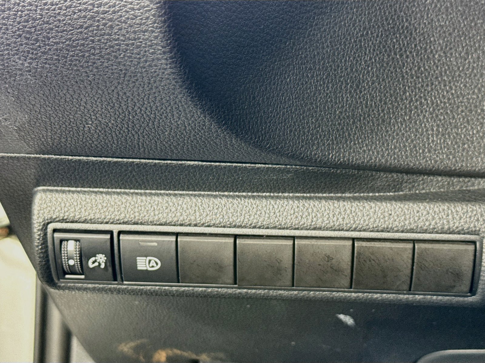 Used 2024 Toyota Corolla SE FWD image 10