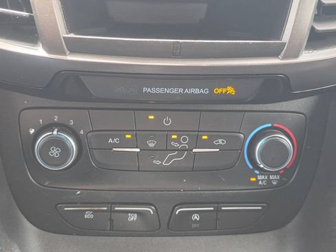 Used 2020 Ford Transit Connect XL FWD image 12
