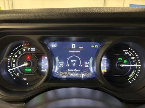 Used 2024 Jeep Wrangler Unlimited w/ Convenience Group AWD/4WD image 23