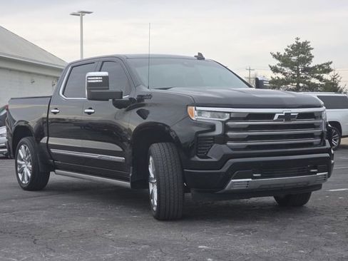 Used 2024 Chevrolet Silverado 1500 High Country w/ High Country Premium Package AWD/4WD image 21