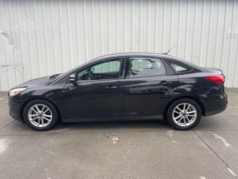 Used 2015 Ford Focus SE image 6