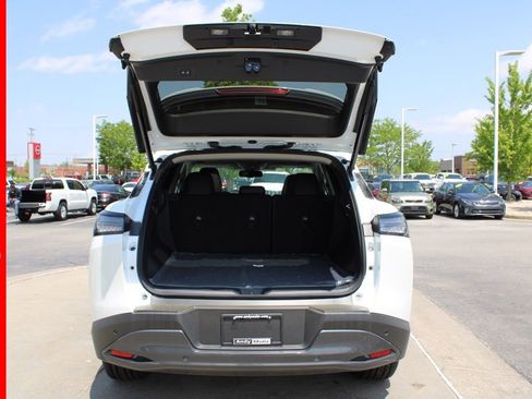 New 2025 Nissan Murano SL image 6