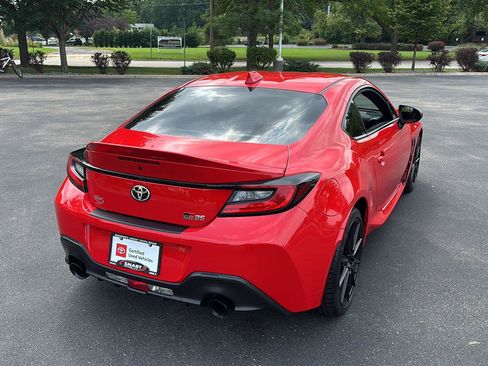 Used 2024 Toyota GR86 Premium w/ Performance Package RWD image 15