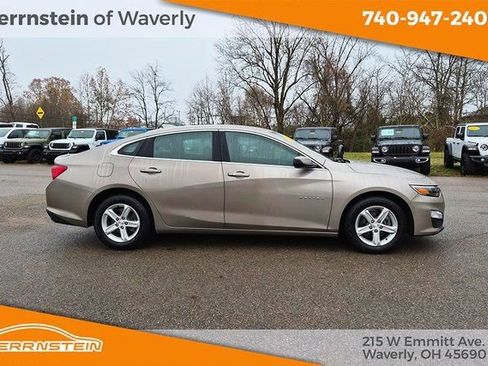 Used 2024 Chevrolet Malibu LT image 29