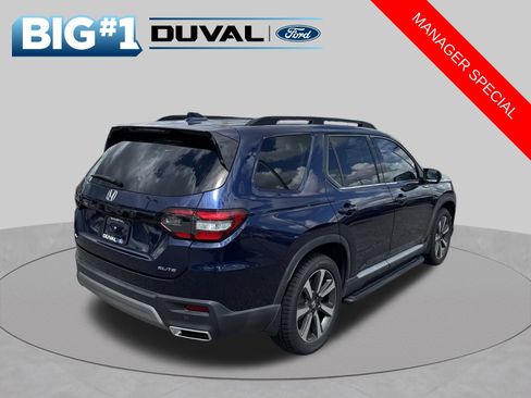 Used 2023 Honda Pilot Elite image 2
