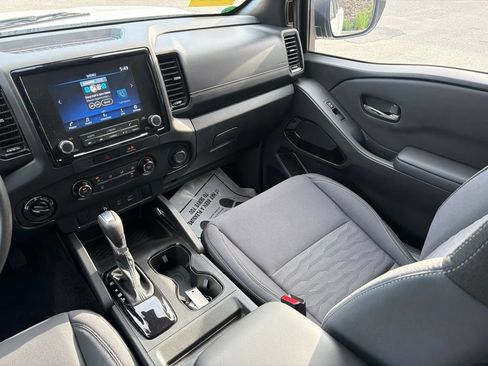 Used 2023 Nissan Frontier SV w/ Midnight Edition Package AWD/4WD image 25