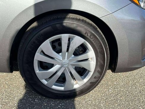 Certified 2025 Nissan Versa S image 9