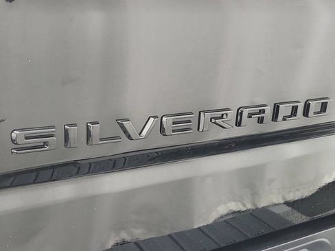 Used 2024 Chevrolet Silverado 1500 LT Trail Boss w/ Convenience Package II AWD/4WD image 7