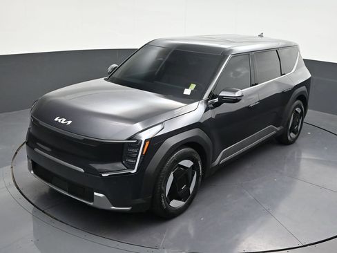 Used 2026 Kia EV9 Light RWD image 20