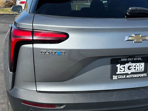 Used 2024 Chevrolet Blazer EV LT image 8