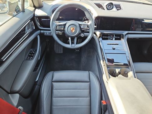 Certified 2026 Porsche Panamera 4 AWD/4WD image 18