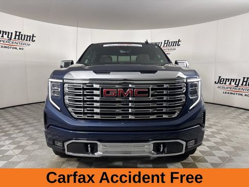 Used 2023 GMC Sierra 1500 Denali w/ Denali Reserve Package AWD/4WD image 3