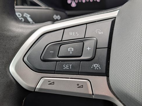 Certified 2024 Volkswagen Taos S FWD image 33