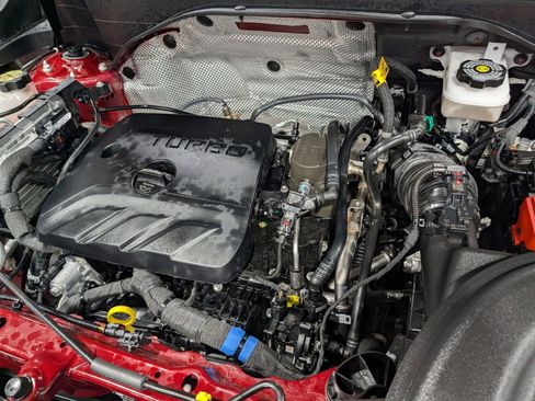 Used 2024 Buick Encore GX Sport Touring w/ Comfort Package image 31