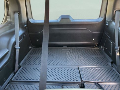 Used 2022 Jeep Wagoneer Series I image 30