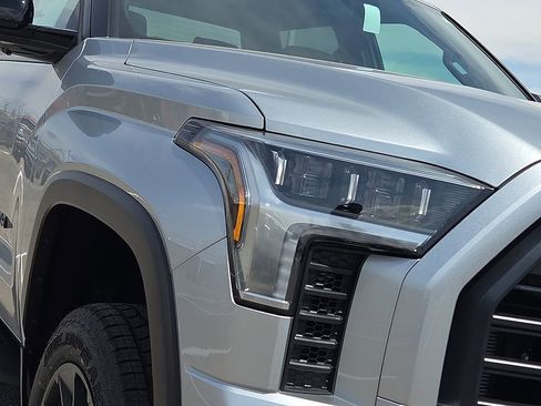 New 2026 Toyota Tundra Limited AWD/4WD image 8
