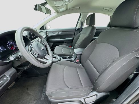 Used 2021 Kia Forte LXS image 13