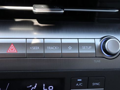 Used 2025 Hyundai Kona SEL AWD/4WD image 33