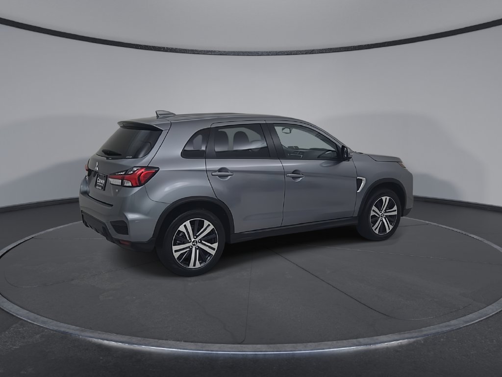 Used 2025 Mitsubishi Outlander Sport SE AWD/4WD image 18