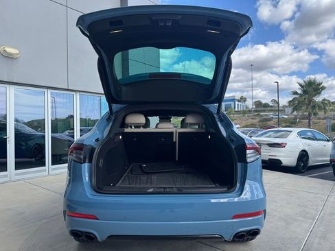 Certified 2022 Maserati Levante GT AWD/4WD image 11