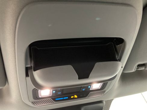 Used 2023 Ford F150 XLT image 31