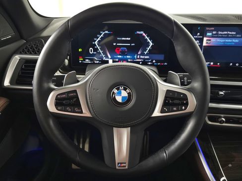 Used 2024 BMW X5 xDrive40i w/ M Sport Package AWD/4WD image 19