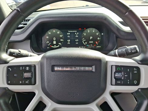 Used 2024 Land Rover Defender 90 S image 20