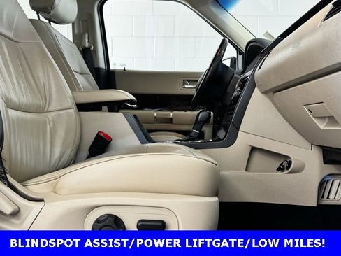 Used 2018 Ford Flex Limited image 3