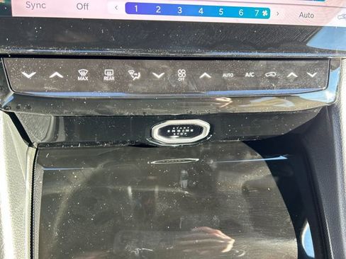 New 2026 Jeep Grand Cherokee Laredo image 24