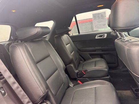 Used 2015 Ford Explorer Sport w/ Equipment Group 401A image 8