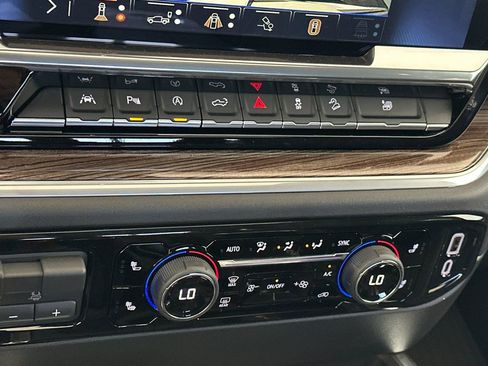 New 2026 Chevrolet Silverado 1500 RST w/ RST All Star Premium Package AWD/4WD image 24