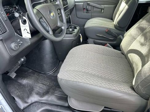 New 2026 Chevrolet Express 2500 image 27