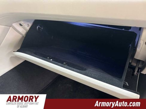 Used 2024 Genesis G70 2.5T image 39