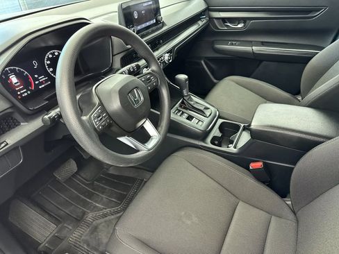 Used 2025 Honda CR-V LX image 9