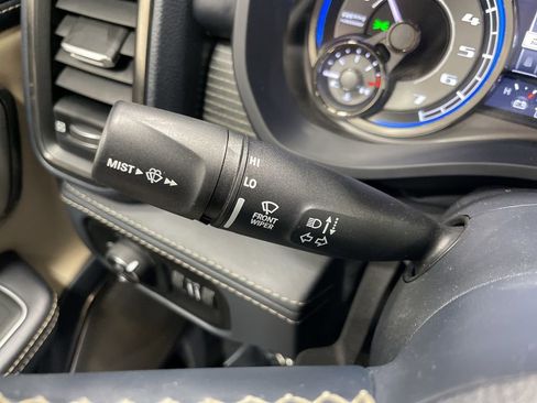 Used 2021 RAM 1500 Limited AWD/4WD image 38