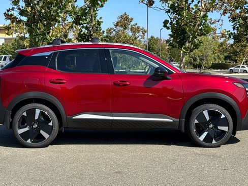 New 2026 Nissan Kicks SR w/ Cold Weather Package image 3