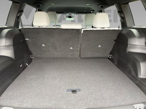 New 2026 Jeep Cherokee Limited image 24